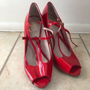 Vince Camuto T strap heels